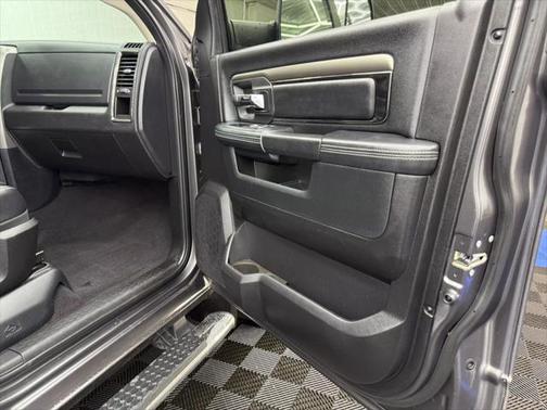 2016 RAM 1500 Sport