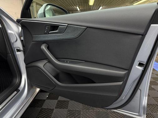 2018 Audi A4 Premium Sedan 4D