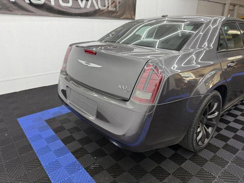 2014 Chrysler 300 S
