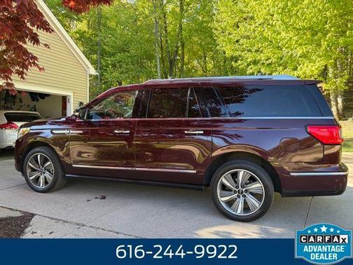 Burgundy 2018 Lincoln Navigator L Reserve