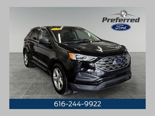 Black Metallic 2019 Ford Edge SE