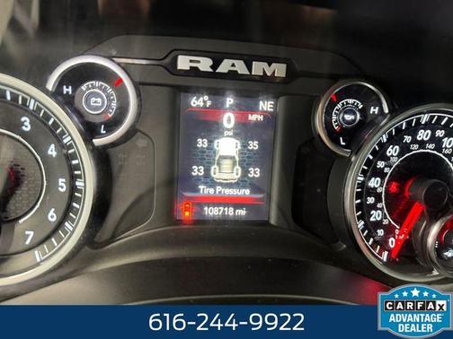 Bright White Clearcoat 2019 RAM 1500 Big Horn