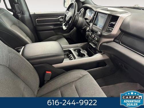 Bright White Clearcoat 2019 RAM 1500 Big Horn