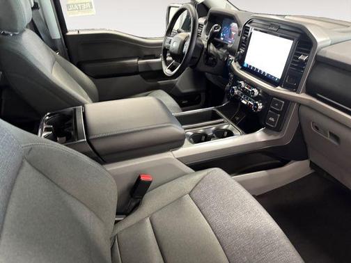 Agate Black Metallic 2026 Ford F-150 XLT