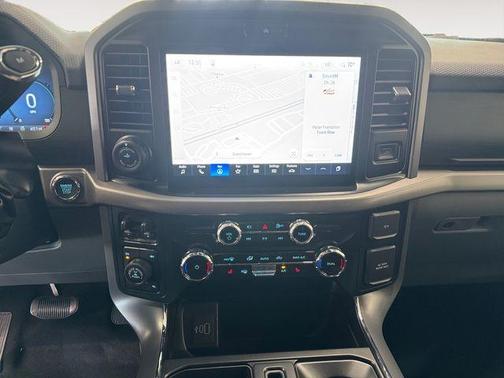 Agate Black Metallic 2026 Ford F-150 XLT