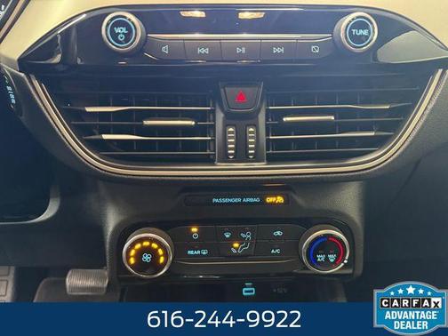 Oxford White 2022 Ford Escape SE