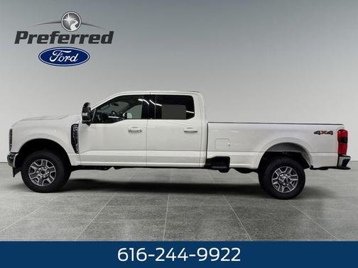 Star White 2026 Ford F-350 Lariat Super Duty