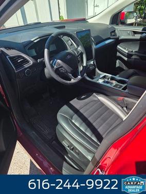 Red Metallic 2022 Ford Edge SEL