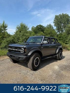 Gray Metallic 2022 Ford Bronco Outer Banks
