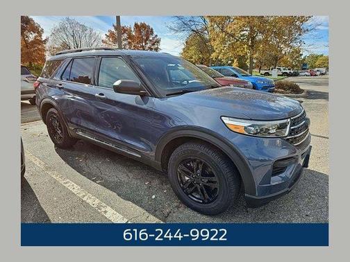 Blue Metallic 2021 Ford Explorer XLT