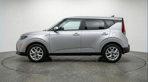 Steel Gray 2025 Kia Soul LX