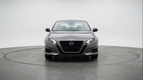 Gun Metallic 2025 Nissan Altima SV FWD