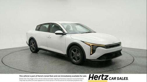 Snow White Pearl 2025 Kia K4 LXS