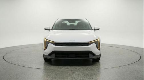 Snow White Pearl 2025 Kia K4 LXS