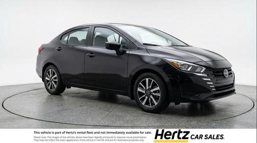 Super Black 2025 Nissan Versa 1.6 SV