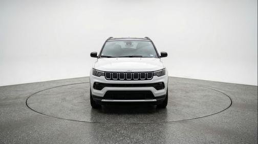 Bright White Clearcoat 2025 Jeep Compass Limited
