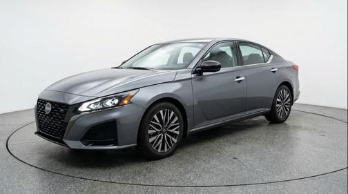 Gun Metallic 2025 Nissan Altima SV FWD