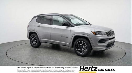 Silver Zynith Metallic Clearcoat 2025 Jeep Compass Trailhawk