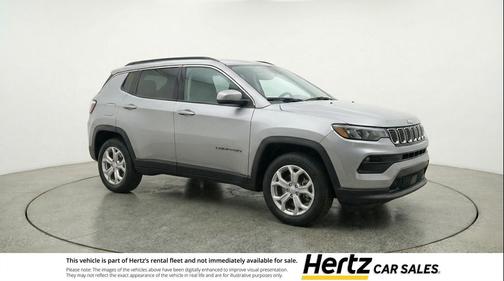 Silver Zynith Metallic Clearcoat 2025 Jeep Compass Latitude