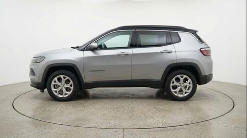 Silver Zynith Metallic Clearcoat 2025 Jeep Compass Latitude