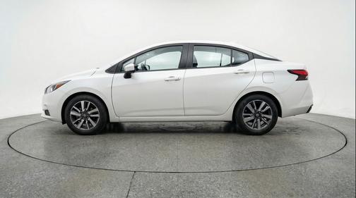 Aspen White Tricoat 2025 Nissan Versa 1.6 SV