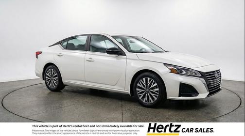 Glacier White 2025 Nissan Altima SV FWD