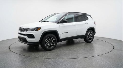 Bright White Clearcoat 2025 Jeep Compass Trailhawk