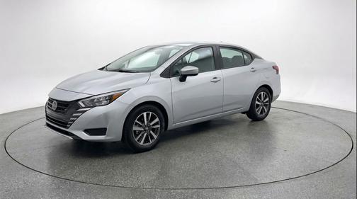 Brilliant Silver Metallic 2025 Nissan Versa 1.6 SV