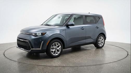 Gravity Gray 2025 Kia Soul LX
