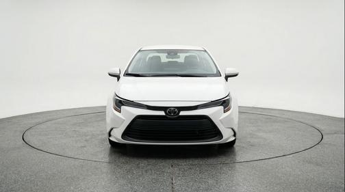 Ice Cap 2025 Toyota Corolla LE