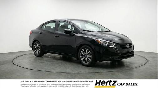 Super Black 2025 Nissan Versa 1.6 SV