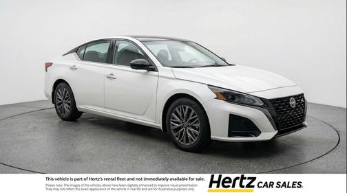 Glacier White 2025 Nissan Altima SV FWD