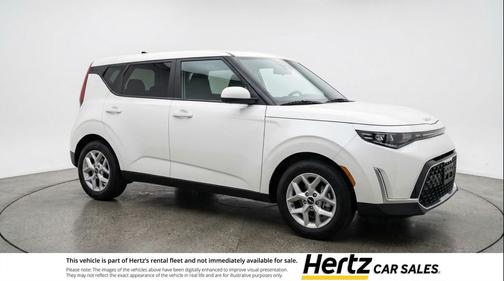 Snow White Pearl 2025 Kia Soul LX