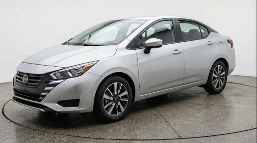 Brilliant Silver Metallic 2025 Nissan Versa 1.6 SV