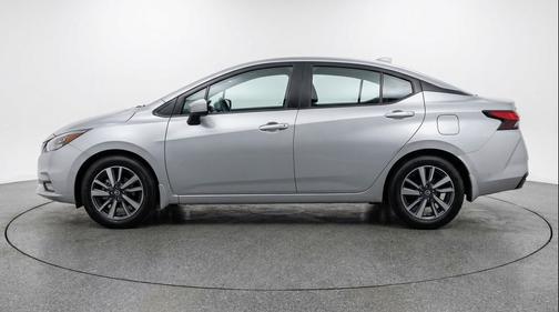 Brilliant Silver Metallic 2025 Nissan Versa 1.6 SV