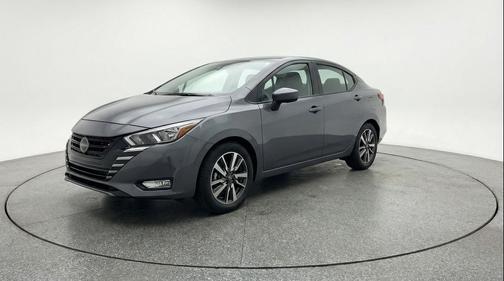 Gun Metallic 2025 Nissan Versa 1.6 SV