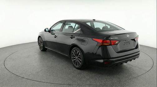 Super Black 2025 Nissan Altima SV FWD