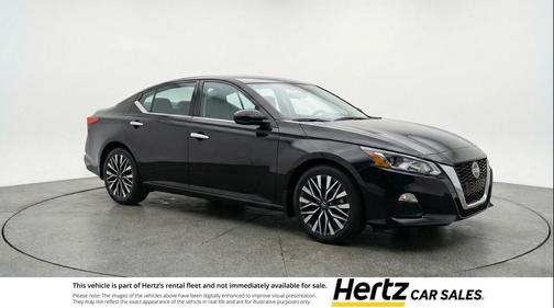 Super Black 2025 Nissan Altima SV FWD