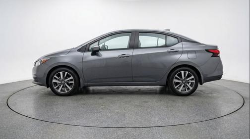 Gun Metallic 2025 Nissan Versa 1.6 SV