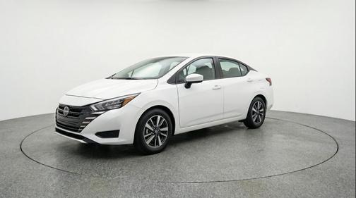 Gray Sky Pearl 2025 Nissan Versa 1.6 SV
