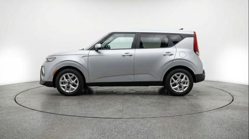 Steel Gray 2025 Kia Soul LX