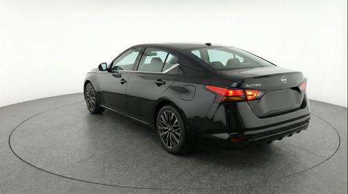 Super Black 2025 Nissan Altima SV FWD