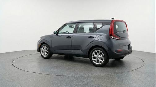 Gravity Gray 2025 Kia Soul LX