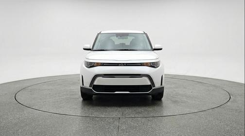 Snow White Pearl 2025 Kia Soul LX