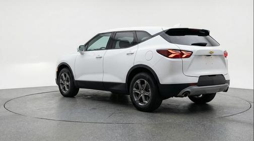 Summit White 2025 Chevrolet Blazer 2LT