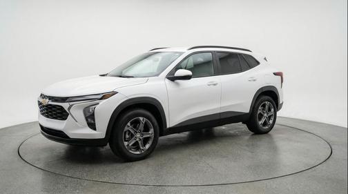 Summit White 2025 Chevrolet Blazer 2LT