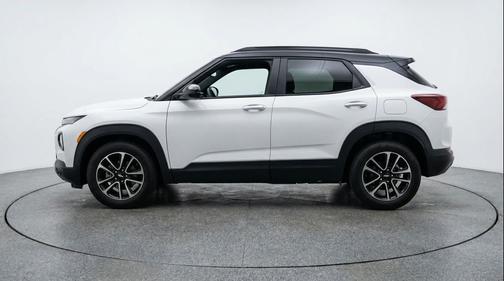 Summit White 2025 Chevrolet Trailblazer LT
