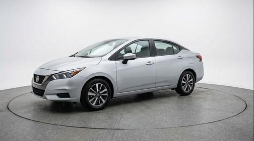 Brilliant Silver Metallic 2025 Nissan Versa 1.6 SV