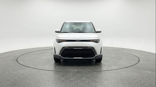 Snow White Pearl 2025 Kia Soul LX