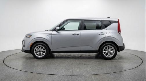 Steel Gray 2025 Kia Soul LX